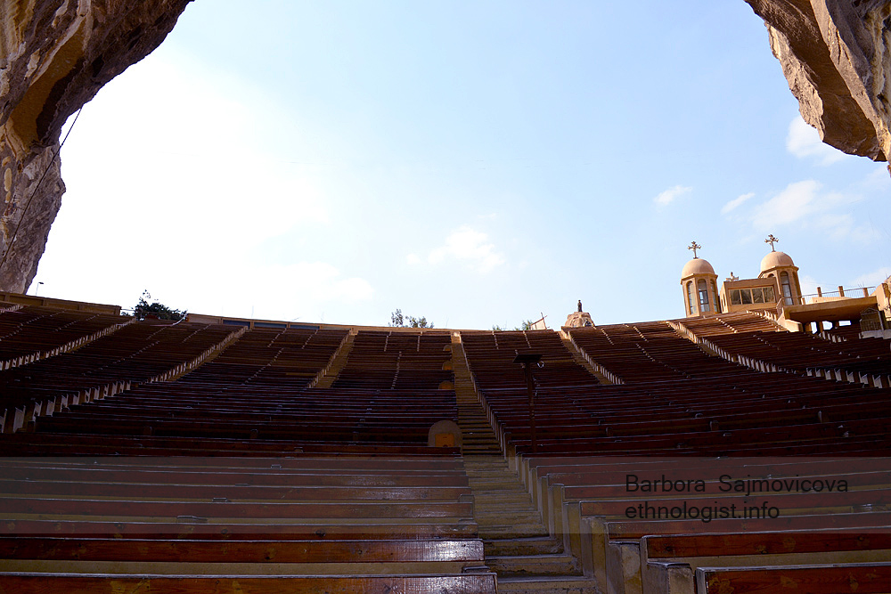 Photo: Barbora Sajmovicova Capacity of the Saint Simon Church. Photo: Barbora Sajmovicova, 2011, Nikon D3100.