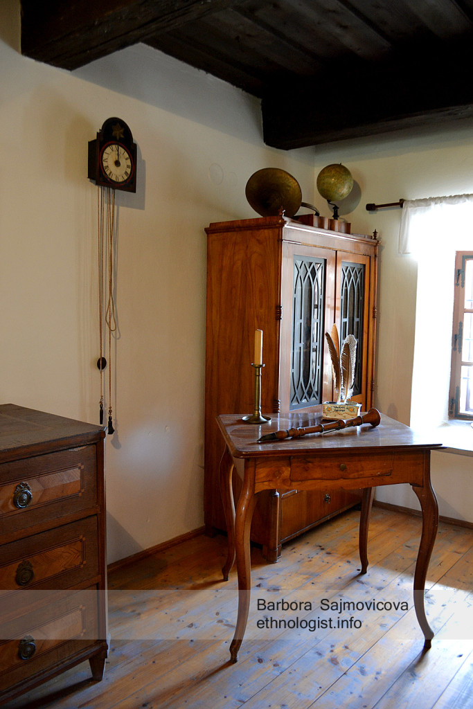 Světnička pana učitele v areálu Barunčiny školy. Foto: Barbora Šajmovičová, 2015.