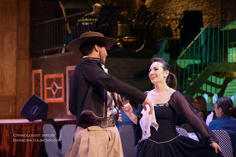 Photo: Barbora Sajmovicova The Uruguayan folklore dance in Montevideo. Photo: Barbora Sajmovicova, 2016, Uruguay.