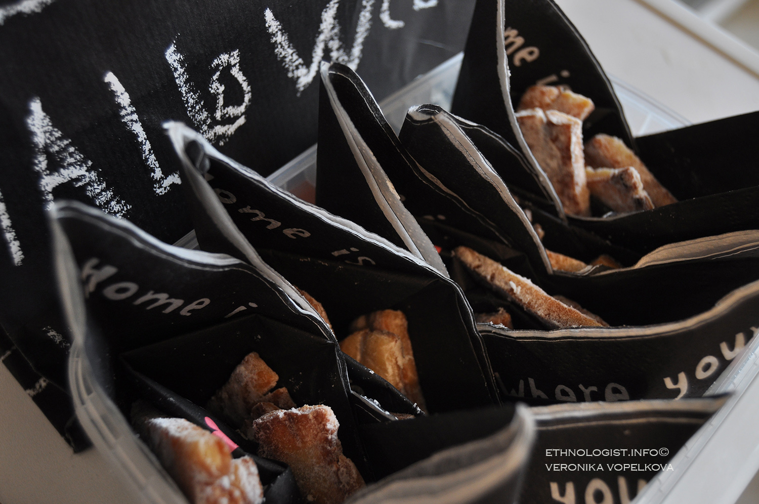 Foto: Veronika Vopelková Dušičkami můžete obdarovat i své blízké. Foto: Veronika Vopelková , 2017.