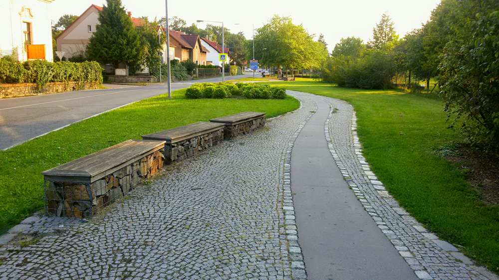 Photo: Veronika Vopelkova The verdant city which offers not only public benches for relaxing, but also a cycle path. Photo: Veronika Vopelkova, 2017.