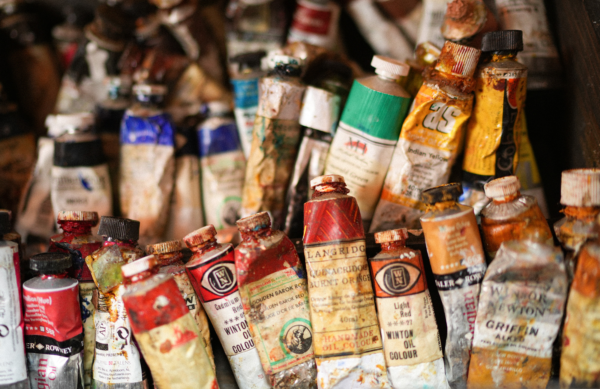 Photo: Barbora Zelenkova In her English countryside studio, Melissa crafts her artworks using special oils and egg tempera, techniques that allow for the rich, multi-layered textures that define her paintings.